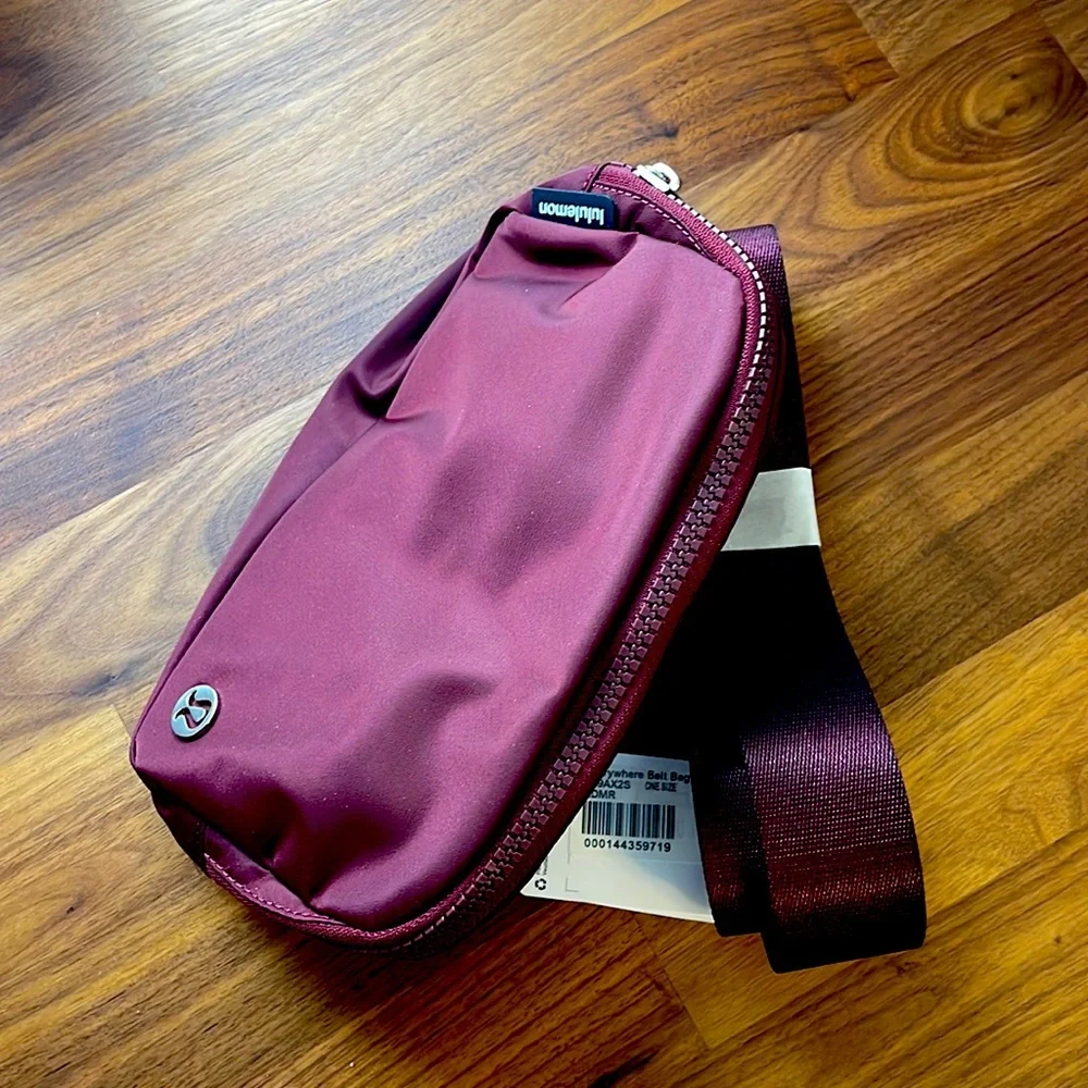 lululemon Everywhere Belt Bag Red Merlot - Picture 7 of 7